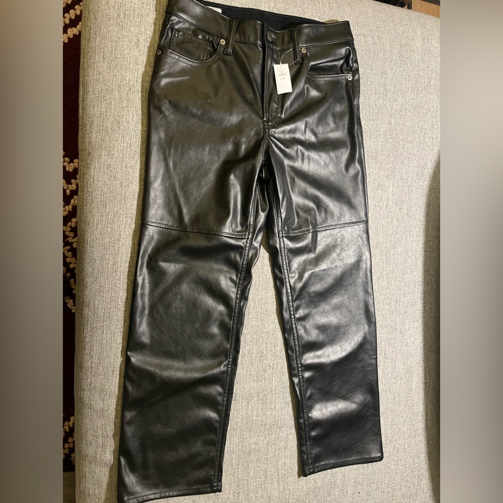 New with tags GAP vegan leather cheeky straight high rise black pants size 28P